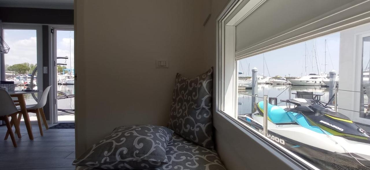 Marina Degli Estensi Floating Resort ลีโด เดลยี เอสเตนซี ภายนอก รูปภาพ